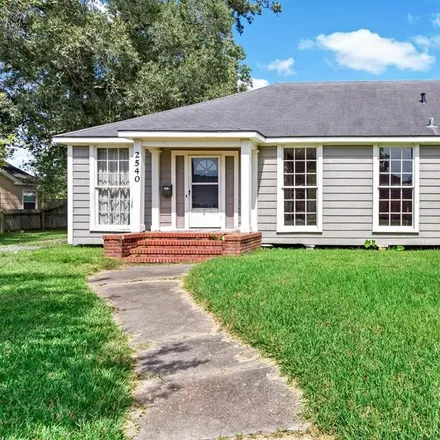 Buy this 4 bed house on 2540 Louisiana Avenue in Beaumont, TX 77702