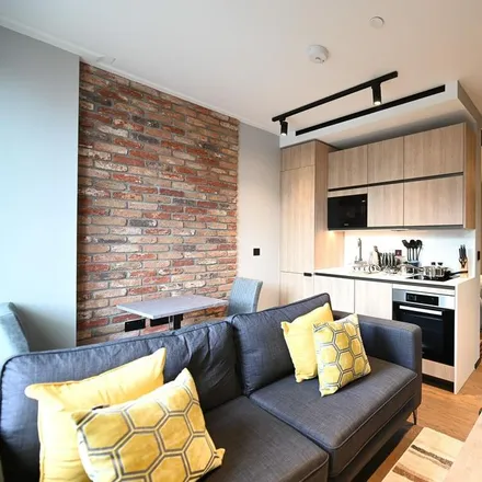 Image 2 - Hewett Street, London, EC2A 3NN, United Kingdom - Apartment for rent