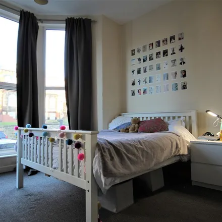 Rent this 1 bed apartment on Davalji Stores in 117-119 Victoria Road, Leeds