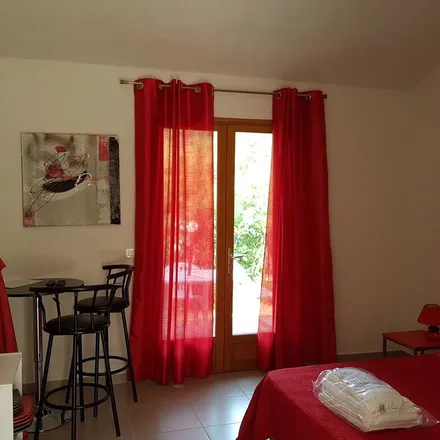 Image 5 - 20137 Porto-Vecchio, France - Apartment for rent