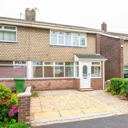 Buy this 3 bed house on Victoria Place in St Helens, L35 0LA