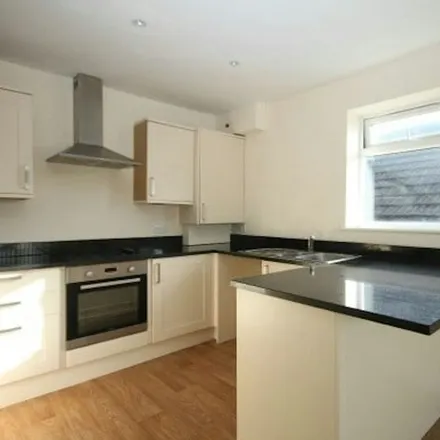 Image 2 - Goodfellows, 256 Marsh Road, Luton, LU3 2RX, United Kingdom - Apartment for rent