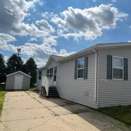 Buy this studio apartment on 21482 Plateau Court in Macomb Township, MI 48044