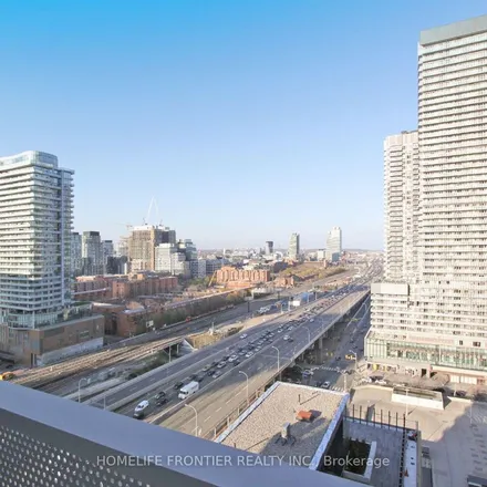 Image 2 - Enercare Centre, 100 Princes' Boulevard, Old Toronto, ON M6K 3C3, Canada - Apartment for rent