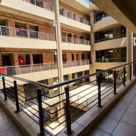Image 4 - Town Centre, New Street, Cape Town Ward 112, Durbanville, 7550, South Africa - Apartment for rent