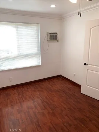 Image 3 - 10924 Blix Street, Los Angeles, CA 91602, USA - Apartment for rent