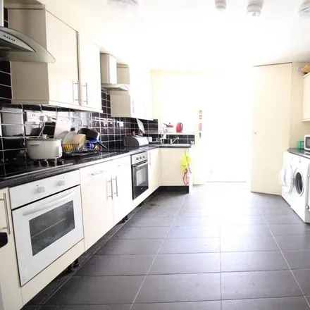 Rent this 1 bed room on unnamed road in Langley, SL3 8SR