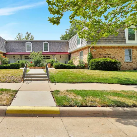 Image 1 - Lincoln Heights Village, East Oakland Street, Wichita, KS 67208, USA - Condo for sale