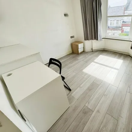 Rent this studio townhouse on Linden Avenue in London, HA9 8BD