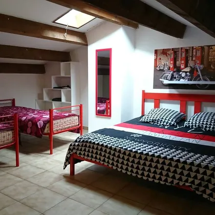 Rent this 2 bed duplex on Rue du Totem Azur in 13090 Aix-en-Provence, France