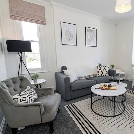 Image 3 - Wimborne Minster, BH21 1LX, United Kingdom - Apartment for rent