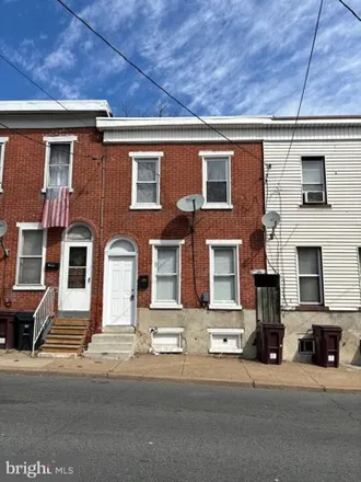 Buy this 4 bed house on 1129 West 2nd Street in Wilmington, DE 19805