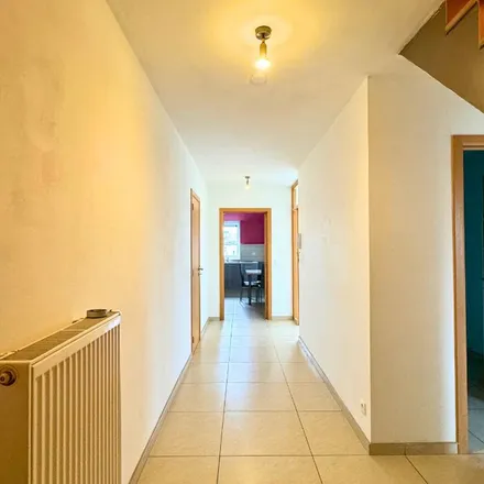 Rent this 3 bed apartment on Rue Nicolas Spiroux 179 in 4030 Grivegnée, Belgium