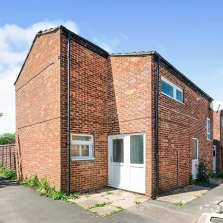 Rent this 3 bed house on Brewer Close in Basingstoke, RG22 6UL