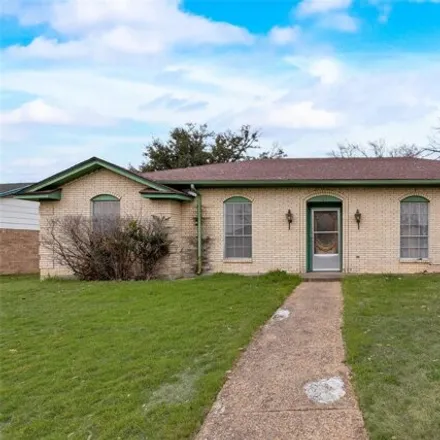 Buy this 3 bed house on 273 Roma Drive in Duncanville, TX 75116