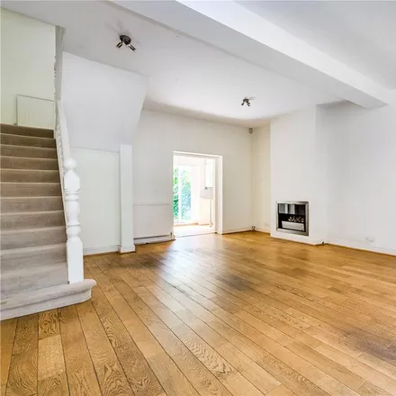 Rent this 4 bed townhouse on Blake Gardens in London, SW6 4QA