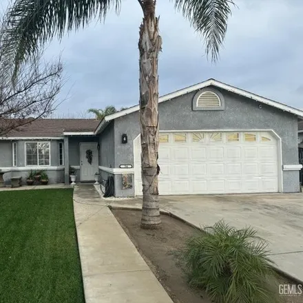 Buy this 4 bed house on 718 Zinfandel Street in City of McFarland, CA 93250