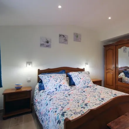 Rent this 1 bed house on Route de Saint Savin in 33920 Saint-Christoly-de-Blaye, France