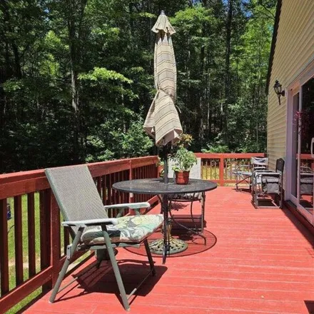 Image 3 - 701 Pine River Pond Rd, New Hampshire, 03872 - House for sale