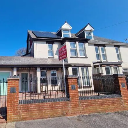 Buy this 5 bed duplex on Grove Road in Lee-on-the-Solent, PO13 9JA