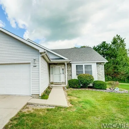 Buy this 2 bed townhouse on 322 Stonehedge Lane in Kenton, OH 43326