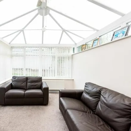 Image 4 - High Meadows, Tettenhall Wood, WV6 8PP, United Kingdom - House for sale