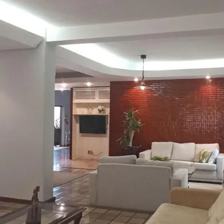 Rent this 4 bed house on Rua Sumatra in Shangri-lá, Cuiabá - MT