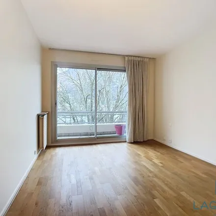 Rent this 3 bed apartment on 24 Chemin de Bérivière in 38240 Meylan, France