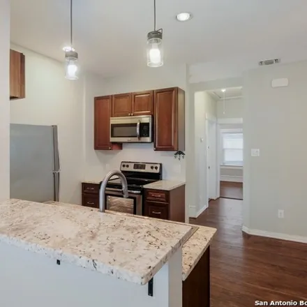 Image 9 - 227 East Craig Place, San Antonio, TX 78212, USA - Duplex for rent