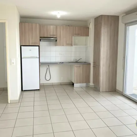 Image 2 - 7 Rue Emile Zola, 33150 Cenon, France - Apartment for rent