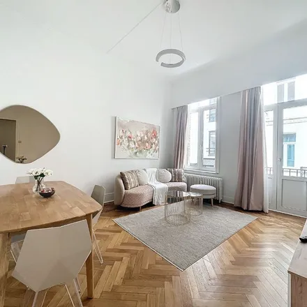 Rent this 1 bed apartment on Rue du Président - Voorzittersstraat 70 in 1050 Ixelles - Elsene, Belgium