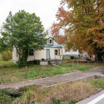 Image 4 - 299 Walnut Street, Lebanon Junction, Bullitt County, KY 40150, USA - House for sale