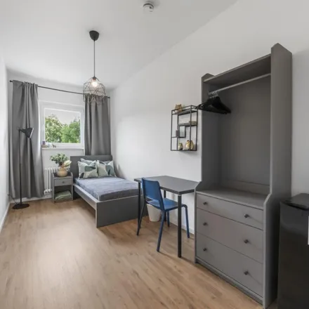 Rent this 3 bed apartment on Rübelandstraße 7 in 12053 Berlin, Germany