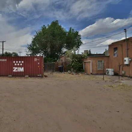 Image 8 - 2629 Garfield Avenue Southeast, Albuquerque, NM 87106, USA - House for sale