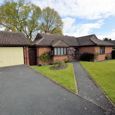 Buy this 3 bed house on Beacon Gardens in Corfe Mullen, BH18 9JY