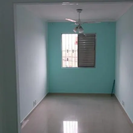 Rent this 2 bed apartment on Rua Guarulhos in Cohab II, Carapicuíba - SP