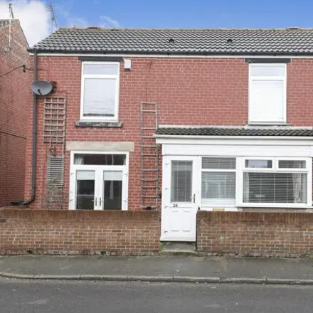 Buy this 2 bed house on Meadow Street in Dinnington, S25 3QN