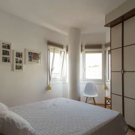 Image 6 - Carrer de Monterols, 14, 08034 Barcelona, Spain - Apartment for rent