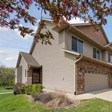 Buy this 4 bed condo on Nicholas Lane in North Liberty, IA 52317