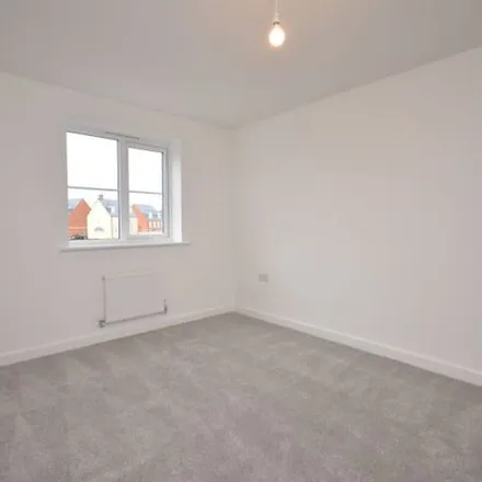 Image 7 - Rothwell Road, Desborough, NN14 2NT, United Kingdom - Apartment for rent