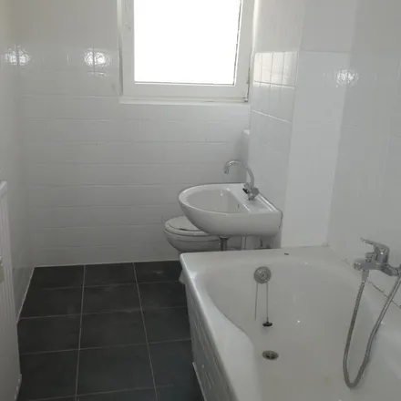 Rent this 3 bed apartment on Heihoffsweg 10 in 45896 Gelsenkirchen, Germany
