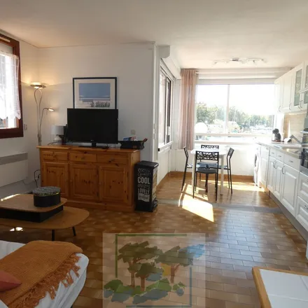 Rent this 1 bed apartment on Port Cipriano in Boulevard François Desnoyer, 66750 Saint-Cyprien