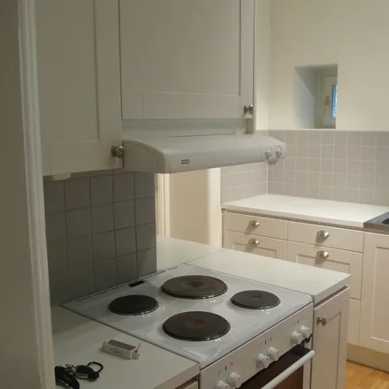 Rent this 3 bed apartment on Tugget in Södra Vägen, 412 82 Gothenburg