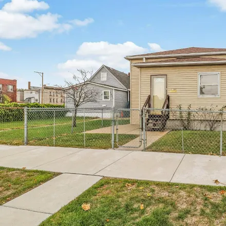 Buy this 2 bed house on Congregation B'nai Israel in Hemlock Street, East Chicago