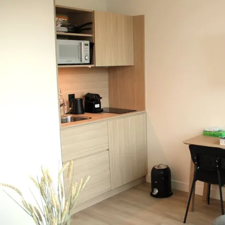 Rent this studio apartment on 31 Rue du Capitaine Ferber in 92130 Issy-les-Moulineaux, France