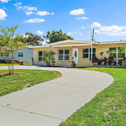 Buy this 4 bed house on 11597 108th Street in Pinellas County, FL 33778