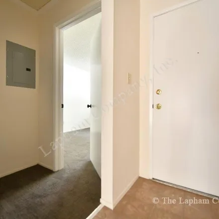 Rent this 1 bed apartment on Dor Chez Apartments in 245 17th Street, Oakland