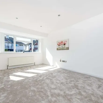 Image 5 - Beech Way, London, TW13 6HL, United Kingdom - Apartment for rent