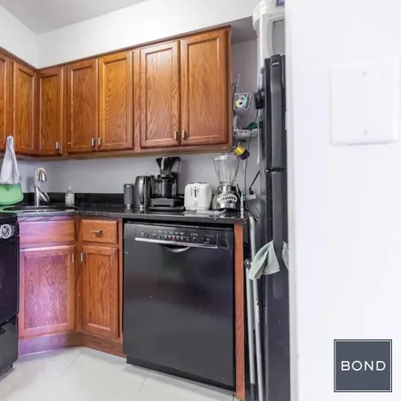 Rent this 2 bed apartment on 46 West 85th Street in New York, NY 10024
