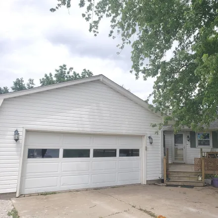 Buy this 3 bed house on 13979 1400 North Avenue in Bureau County, IL 61379